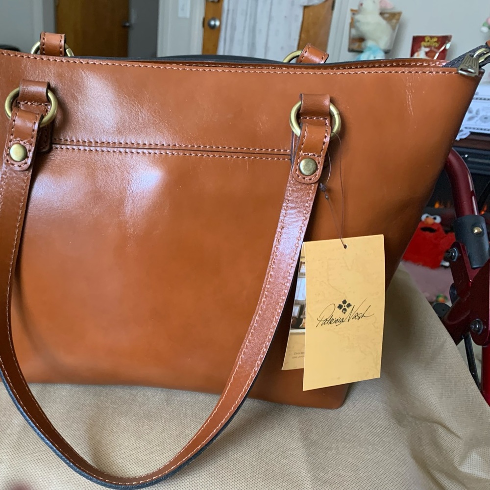 NWT PATRICIA NASH TAN ALESSANO PURSE NWT
